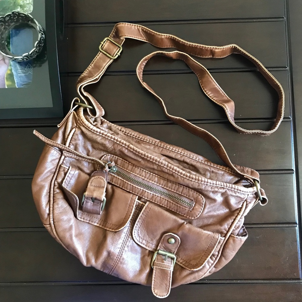 💙$5 Crossbody bag